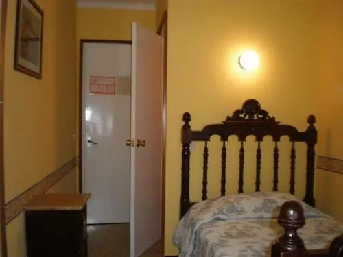 Gæstehus Hostal Fabrellas Caldes de Malavella
