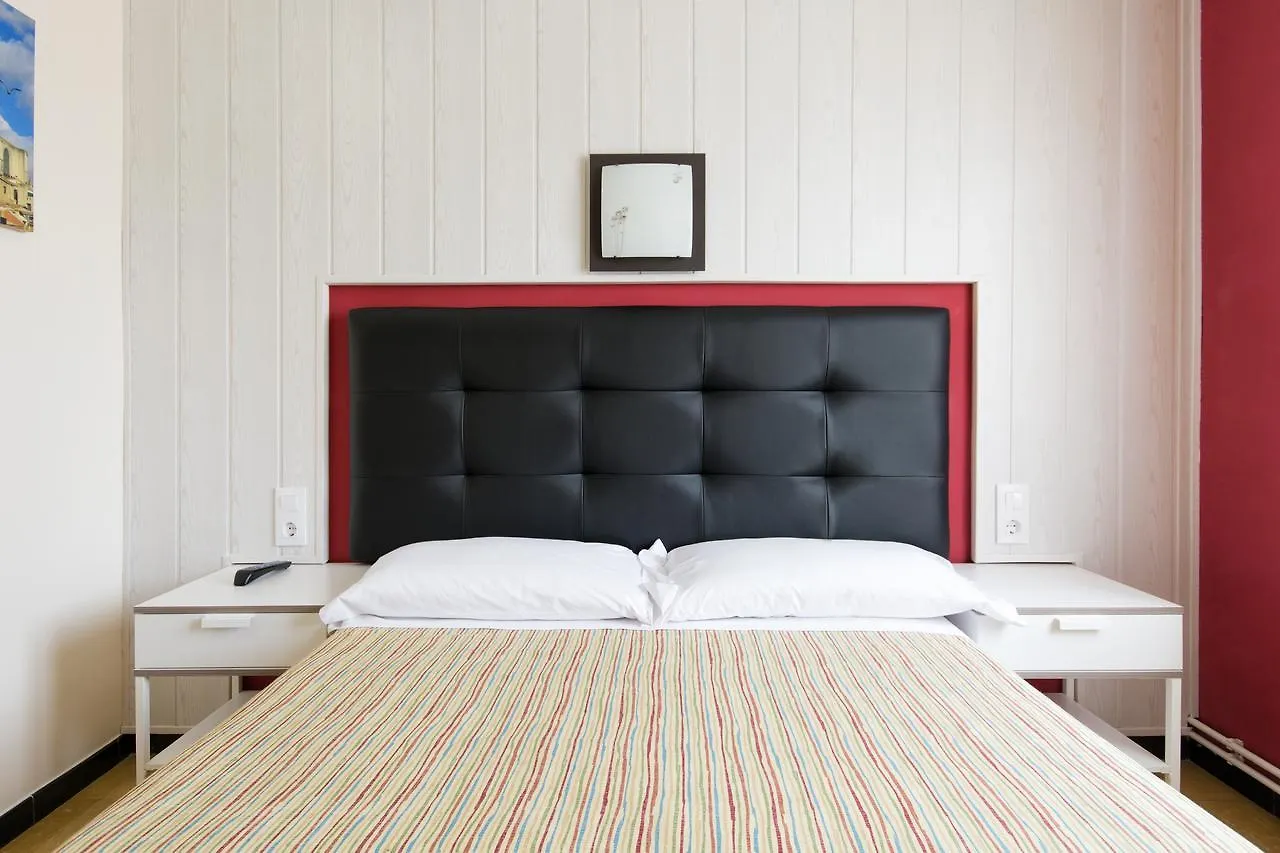 Hostal Fabrellas Caldes de Malavella 2*,  Spain