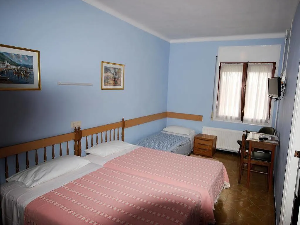 Hostal Fabrellas Caldes de Malavella